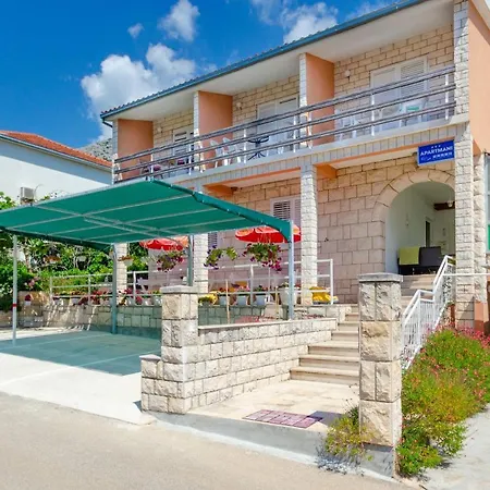 Apartman Apartments With Parking Space Orebic, Peljesac - 12041 *